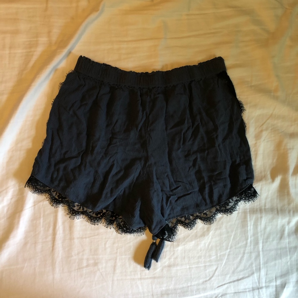 Navy soft shorts with lace trim - Picture 4 of 4